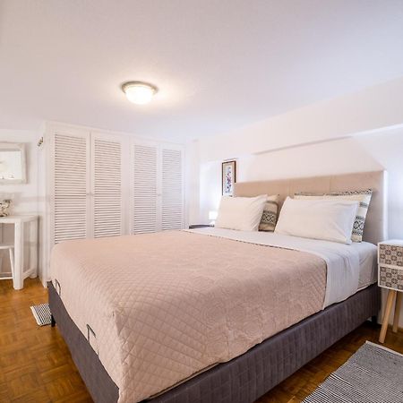 Homebase Парікія Екстер'єр фото