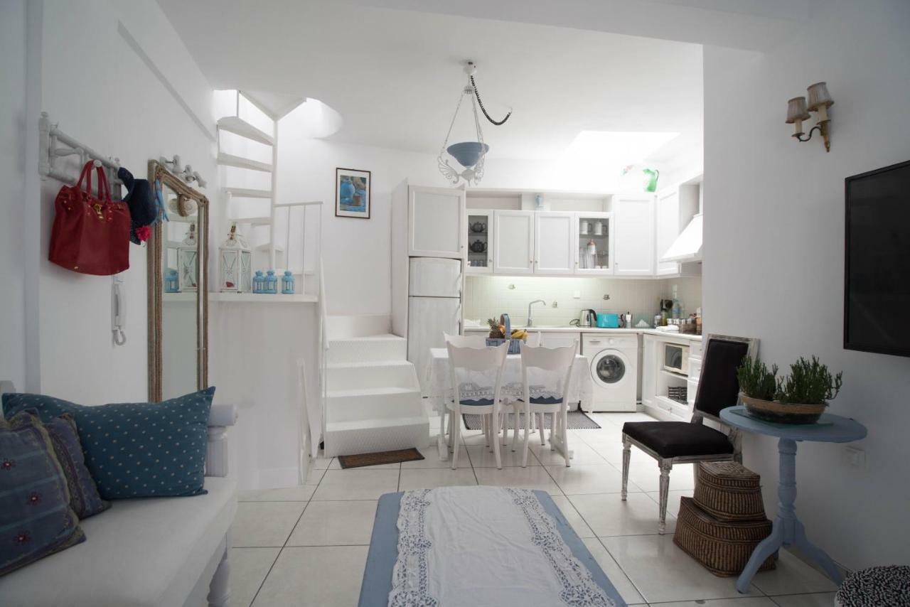 Homebase Парікія Екстер'єр фото